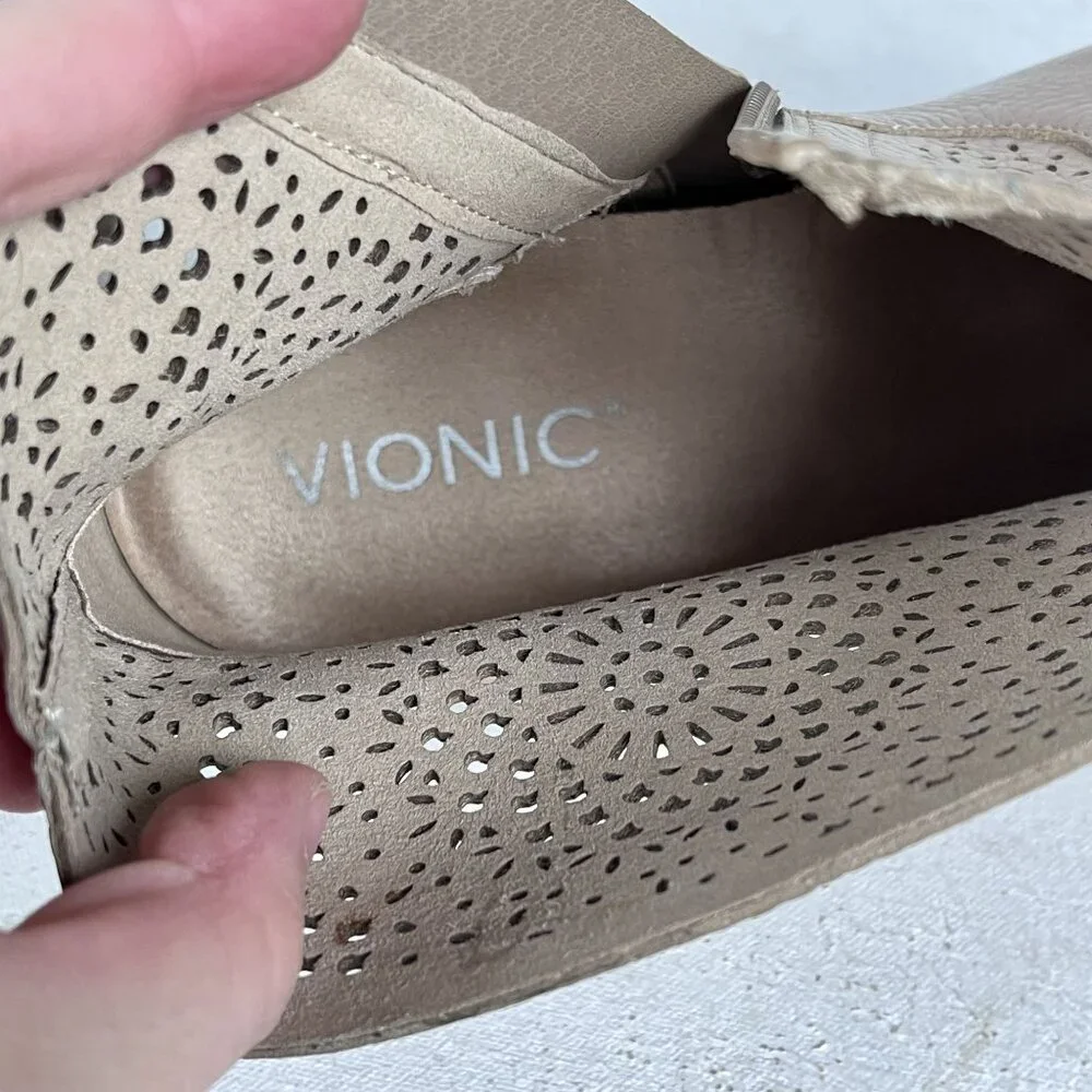 Vionic Luciana Perforated Dreamcatcher Chunky Ankle Heel Womens 10‎